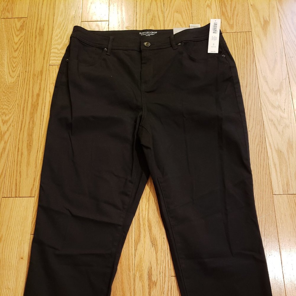 NWT Chico's Sateen black slim crop - size 2